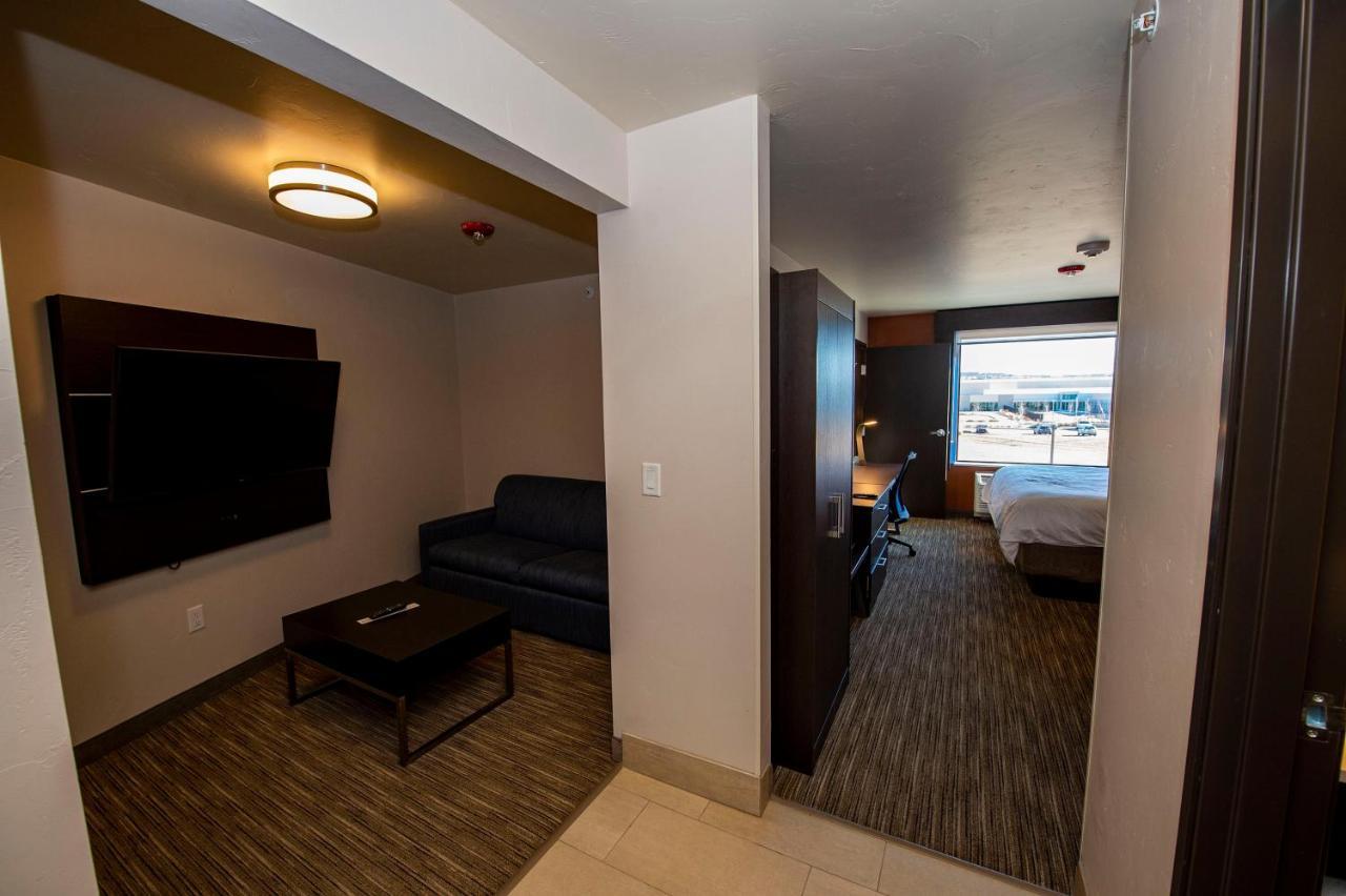 Holiday Inn Express & Suites - Colorado Springs Afa Northgate By Ihg Bilik gambar